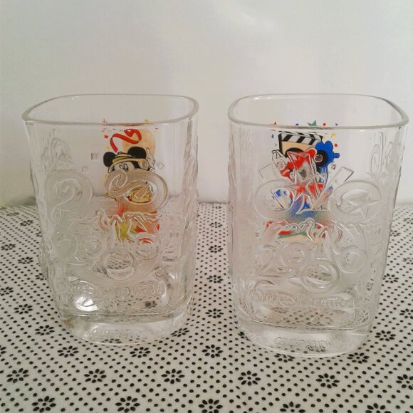 Set of 2 Vintage Mickey Mouse Hollywood Studios 2000 Glass McDonald's - Picture 3 of 6